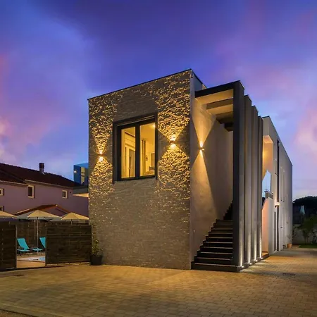 Valla Studio Apartments Appartamento