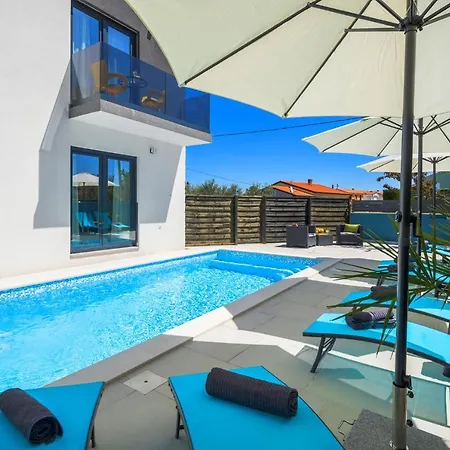 Villa Valla Studio-Free Bikes-Adults Only Appartement Fažana