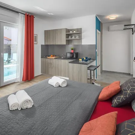 Valla Studio-free Bikes-adults Only Appartement Fažana