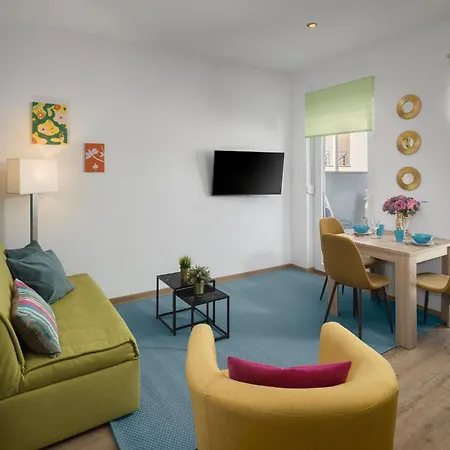 Valla Studio Apartments