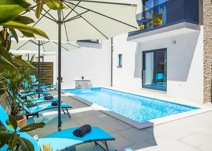 Valla Studio-free Bikes-adults Only