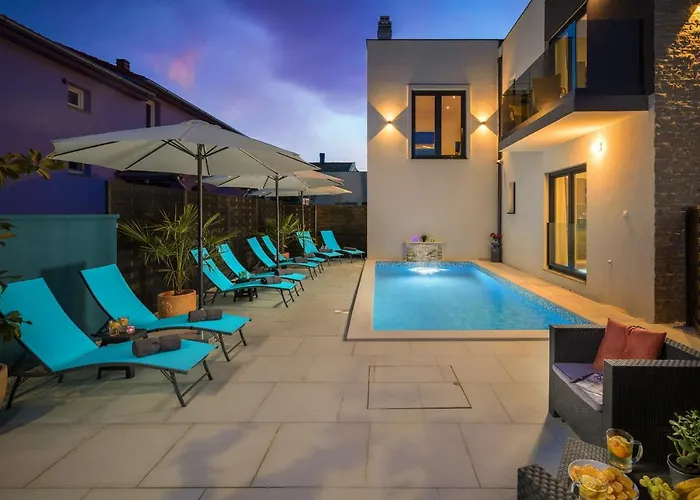 Valla Studio-free Bikes-adults Only *