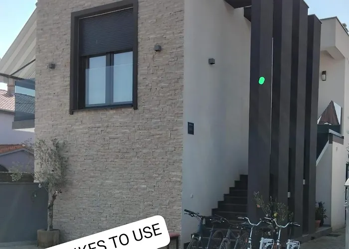 Valla Studio-free Bikes-adults Only *