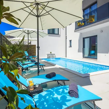 דירה Villa Valla Studio-Adults Only-Pool & Free Bikes *