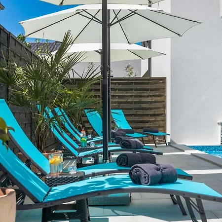 Valla Studio-adults Only-pool & Free Bikes *