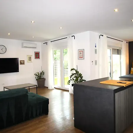 Valla With Free Bikes Apartment *