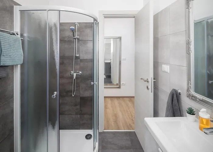 Valla Studio-free Bikes-adults Only *